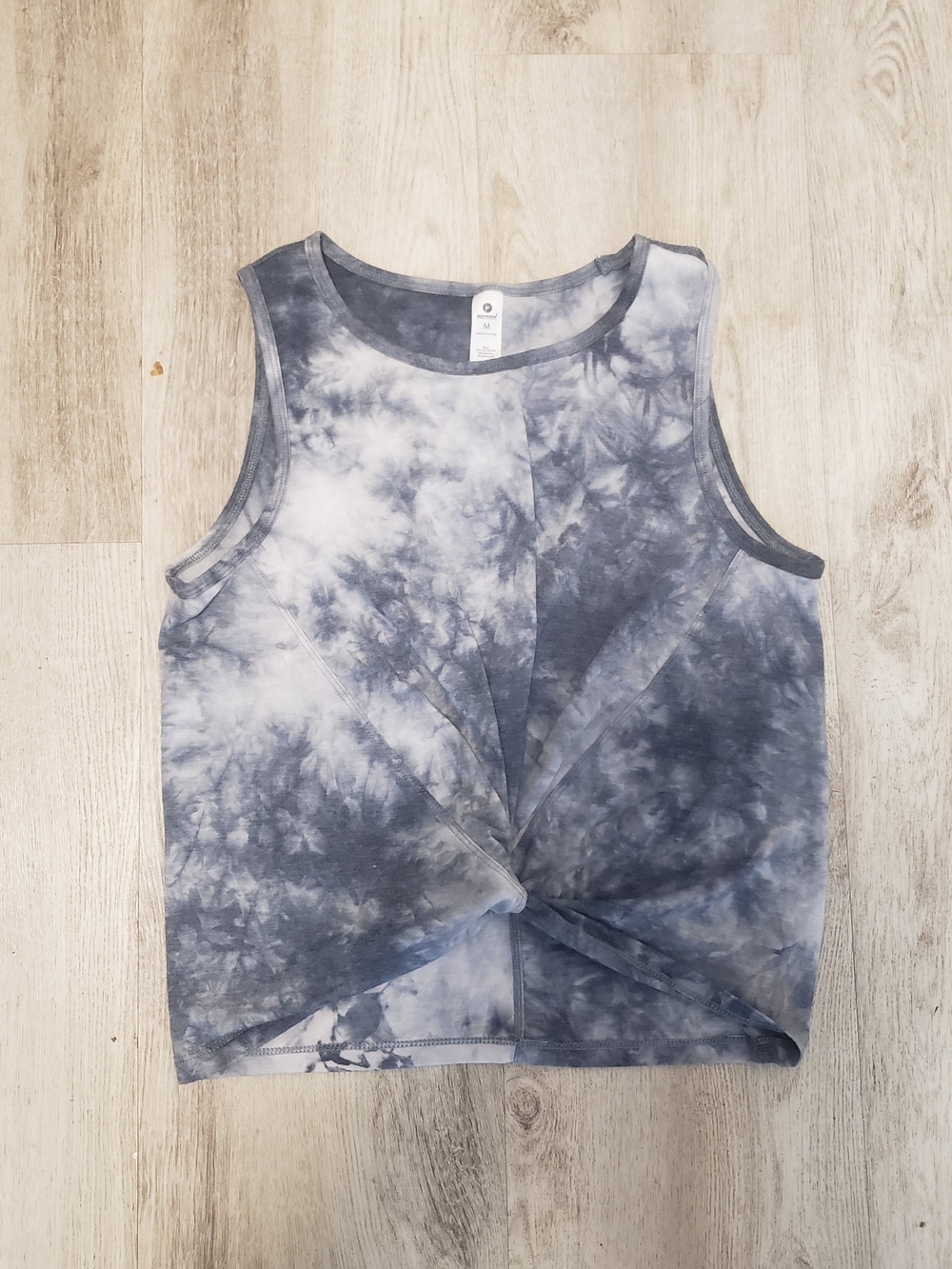 90 Degree By Reflex Gray Tie-Dye Twist-Front Tank Top
